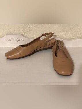Sofft softwalk Vittoria 7 Women's Tan brown Leather Slingback Mules flat